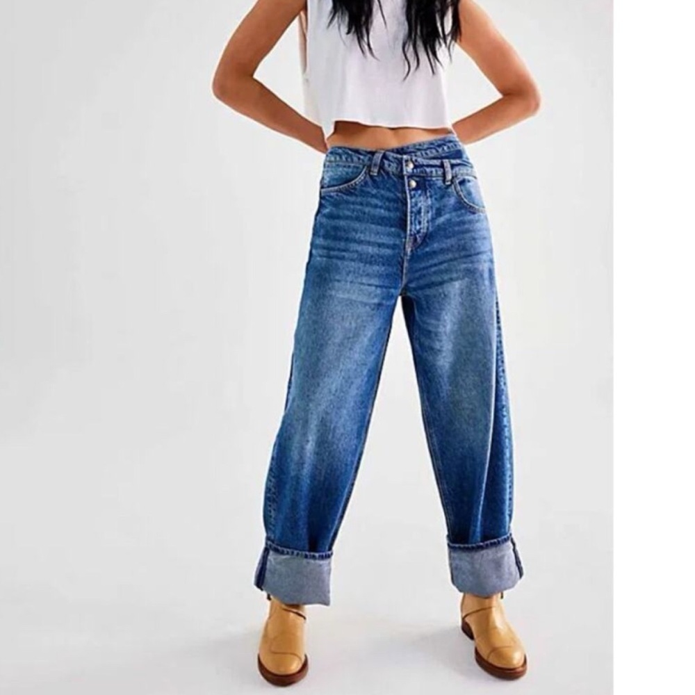 NWT Free People Crossroads Low rise baggy Jeans 25